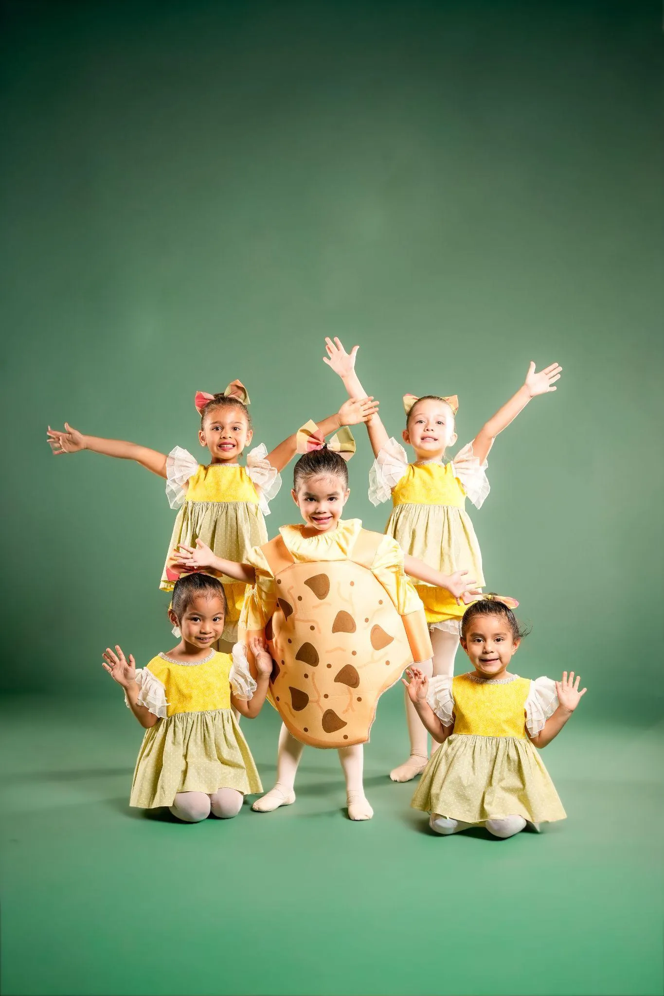kids-cookie-dance-group